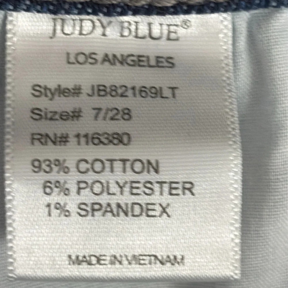 Judy Blue Boyfriend Fit Bleach Splatter Destroyed Jeans - Size 28 - Picture 8 of 9